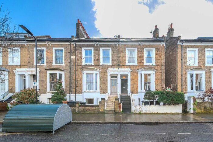 1 Bedroom Flat To Rent In Forest Road, London, E8