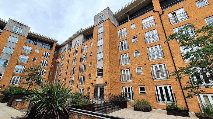 2 Bedroom Flat To Rent In Fusion, Middlewood Street, M5