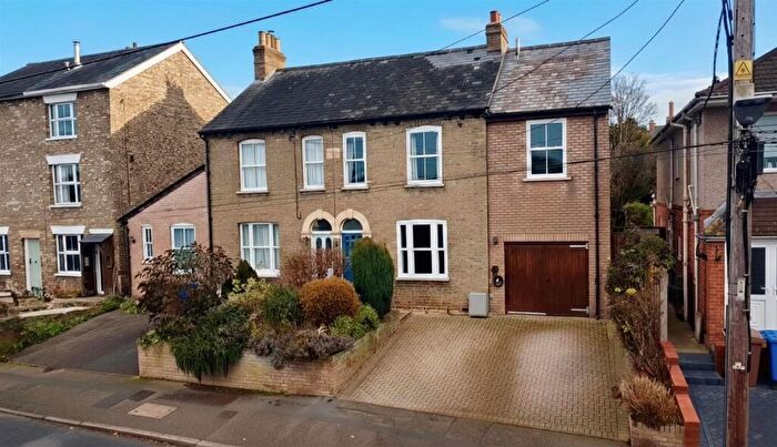 4 Bedroom Semi Detached House For Sale In Queens Road, Sudbury, CO10