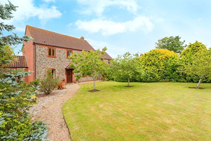 3 Bedroom Detached House For Sale In Cromer Road, Trimingham, Norwich, NR11