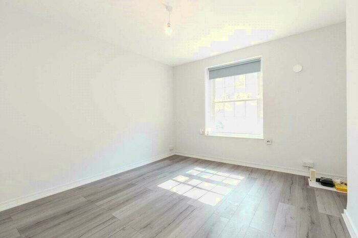 1 Bedroom Flat To Rent In Walker House, Phoenix Road, Euston, NW1