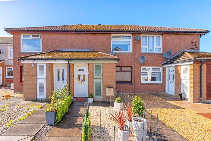 1 Bedroom Apartment For Sale In Young Crescent, Bathgate, EH48