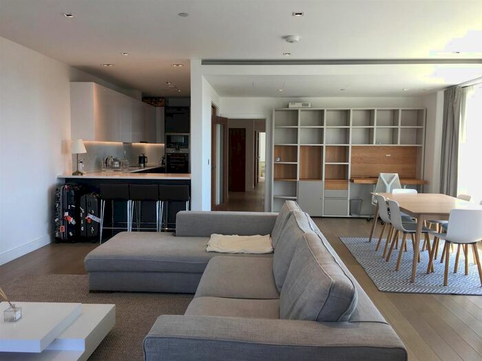 3 Bedroom Flat To Rent In Longfield Avenue, London, W5