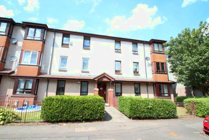3 Bedroom Flat To Rent In Elmvale Row, Springburn, G21