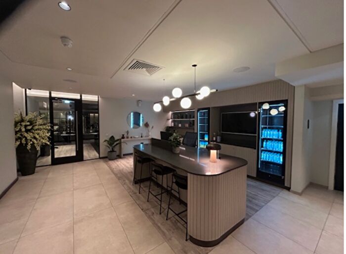 2 Bedroom Apartment To Rent In Store Street, Manchester, Greater Manchester, M1