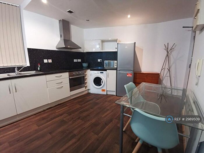 2 Bedroom Flat To Rent In Campbell House, Manchester, M11