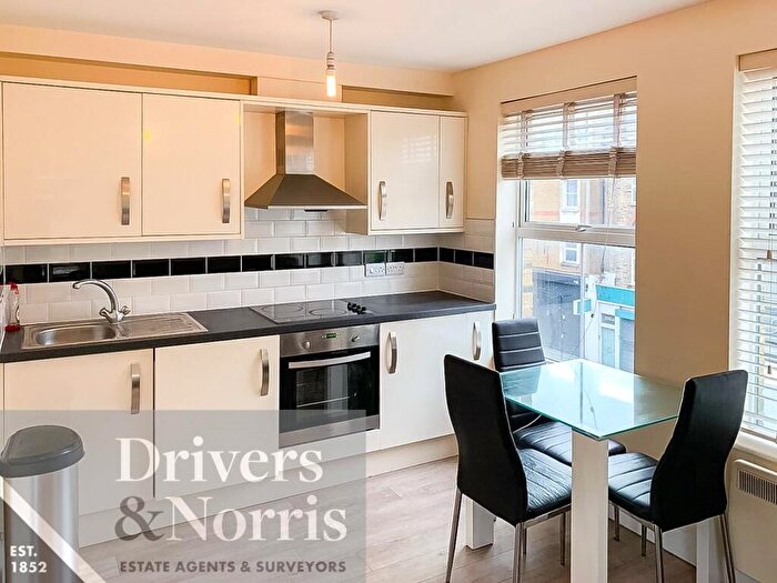 1 Bedroom Apartment To Rent In Holloway Road, Upper Holloway, London, N19