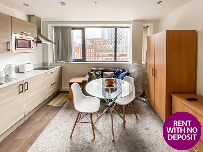1 Bedroom Flat To Rent In Bracken House, - Charles Street, Southern Gateway, Manchester, M1