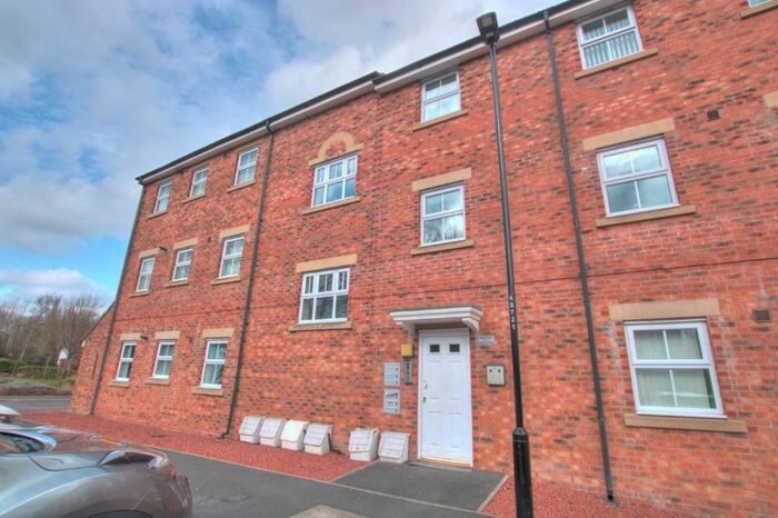 2 Bedroom Flat To Rent In Spencer Court, Newburn, Newcastle Upon Tyne, NE15