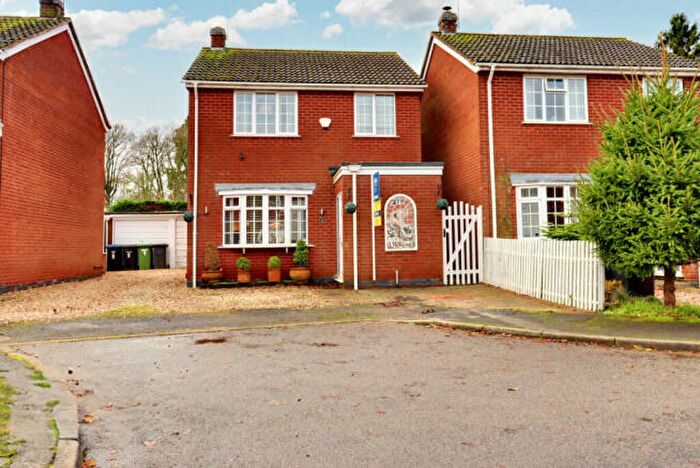 3 Bedroom Detached House For Sale In St Peter's Close, Leire, Lutterworth, LE17