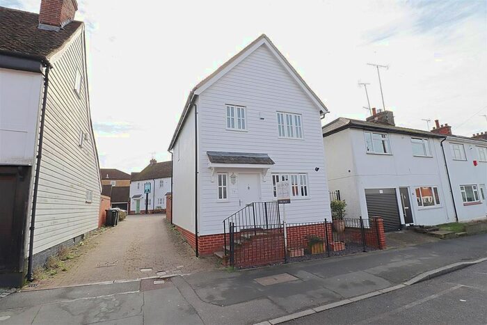2 Bedroom Detached House To Rent In Church Street, Bocking, Braintree, CM7