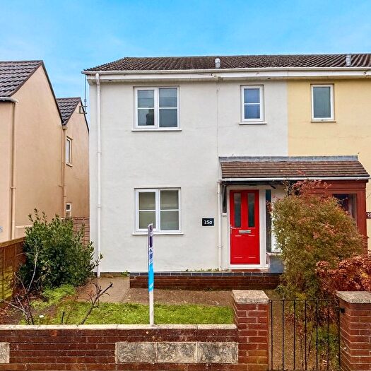 3 Bedroom Semi Detached House For Sale In Salterns Road, Lower Parkstone, Poole, Dorset, BH14