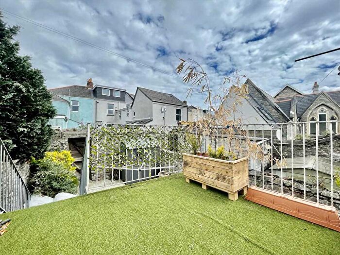 2 Bedroom Apartment To Rent In St Johns Street, Plymouth, Plymouth, PL4