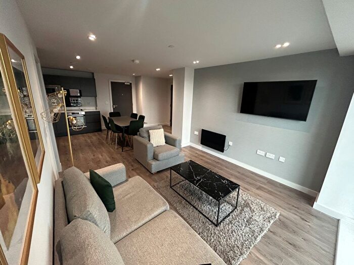 3 Bedroom Flat To Rent In Park Lane, Liverpool, L1