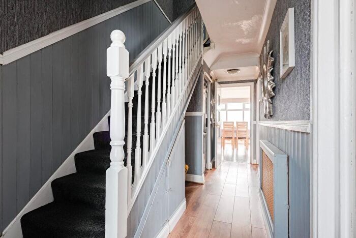 3 Bedroom Terraced House For Sale In Colley Crescent, Sheffield, S5