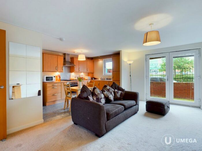 1 Bedroom Flat To Rent In New Mart Square, Chesser, Edinburgh, EH14