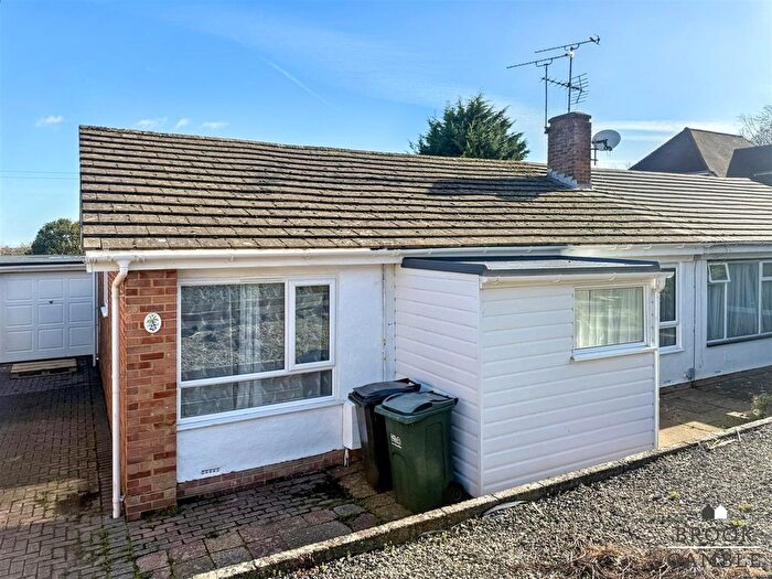 3 Bedroom Bungalow To Rent In Abbey Road, Eastbourne, BN20