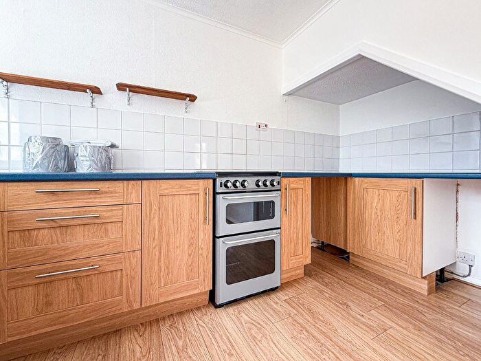 1 Bedroom Semi-Detached House To Rent In Drake Close, Taunton, TA2
