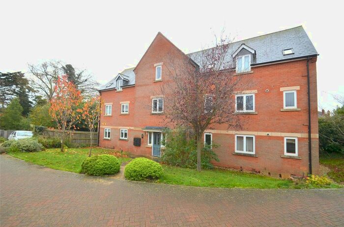 2 Bedroom Flat To Rent In Red Hall Gardens, Rothwell, Kettering, NN14