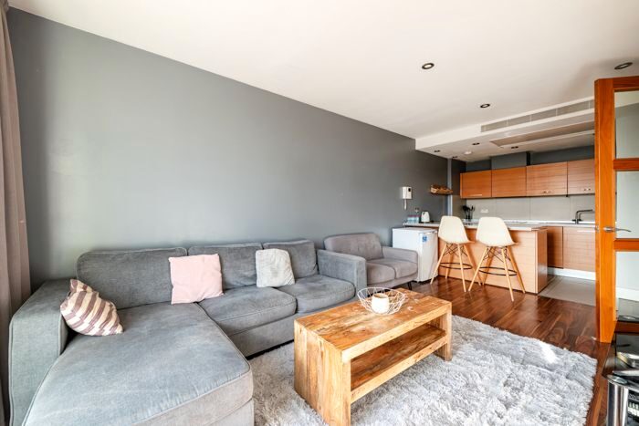 2 Bedroom Flat To Rent In Praed Street, London, W2