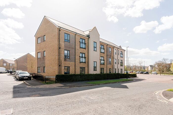 2 Bedroom Flat For Sale In Goosefoot Road, Lyde Green, BS16