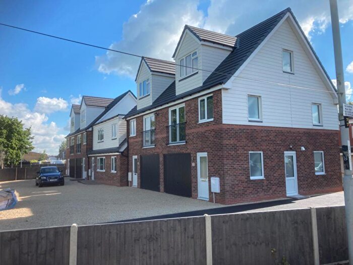 3 Bedroom Terraced House To Rent In Derby Road, Loughborough, LE11