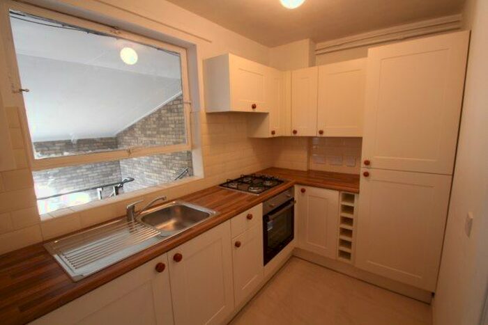 Studio To Rent In Harrington Court, Croydon, CR0