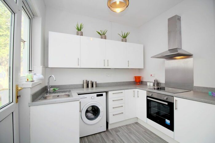 3 Bedroom End Of Terrace House To Rent In Rickards Street, Graig, Pontypridd, CF37