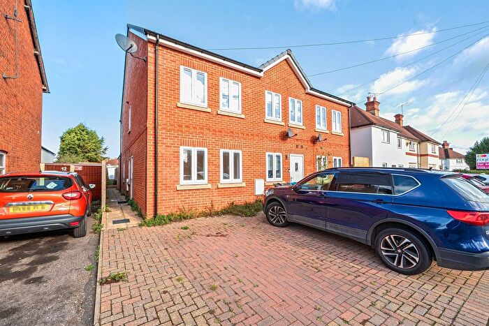 3 Bedroom End Terrace House For Sale In Cordwallis Road, Maidenhead, SL6