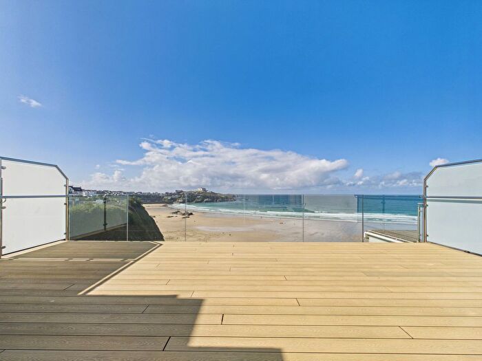 2 Bedroom Flat For Sale In Cliff Road, Newquay, TR7