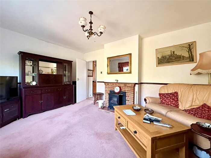 1 Bedroom Apartment For Sale In Dorset Road, Christchurch, Dorset, BH23