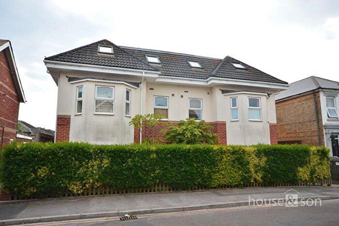 1 Bedroom Apartment To Rent In Portman Road, BH7