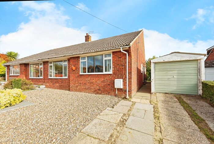 3 Bedroom Bungalow For Sale In Ashendene Grove, Sturry, Canterbury, Kent, CT2
