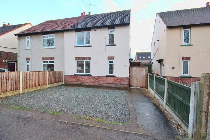 3 Bedroom Semi-Detached House To Rent In Abbots Road, Selby, YO8