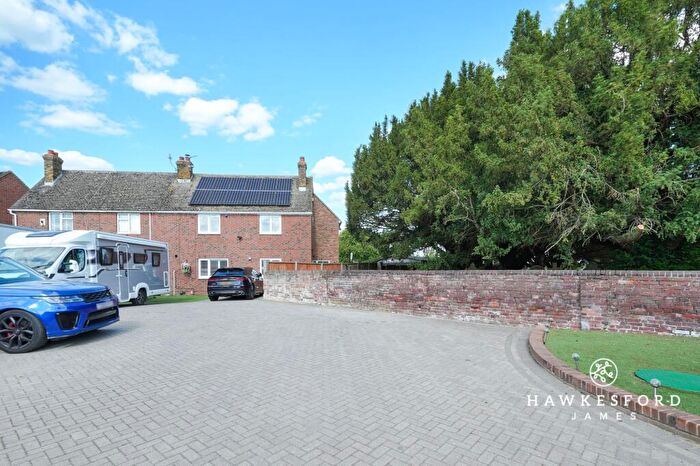 5 Bedroom Semi-Detached House For Sale In Church Road, Tonge, ME9