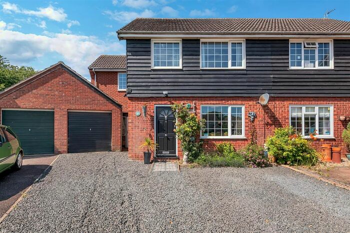 4 Bedroom Semi-Detached House For Sale In Staple Close, Walsham-Le-Willows, Bury St. Edmunds, IP31
