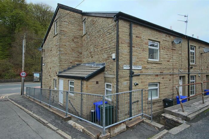 2 Bedroom End Of Terrace House To Rent In Holmes Terrace, Reedsholme, Rossendale, BB4