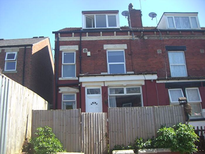 2 Bedroom Terraced House To Rent In Hudson Grove, Leeds, LS9