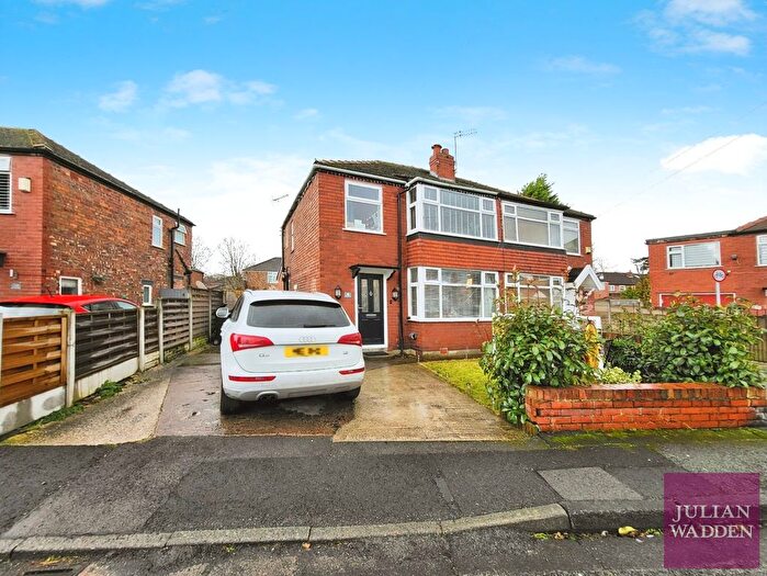 3 Bedroom Semi-Detached House For Sale In Deane Avenue, Cheadle, Stockport, SK8