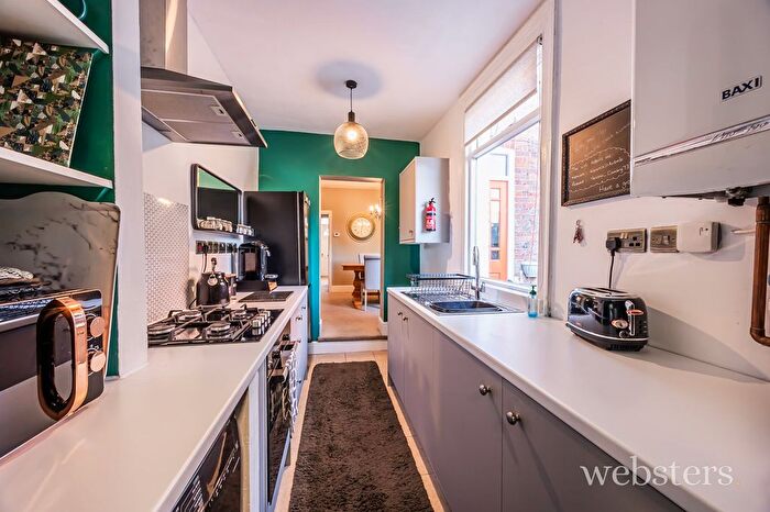 3 Bedroom Terraced House For Sale In Warwick Street, Norwich, NR2