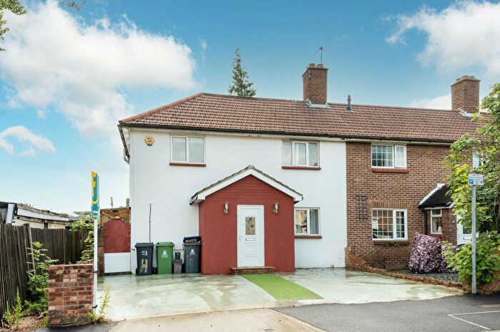 3 Bedroom House To Rent In Addison Gardens, Surbiton, KT5