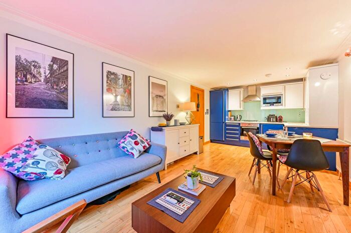 3 Bedroom Flat For Sale In Cubitt Street, King's Cross, London, WC1X