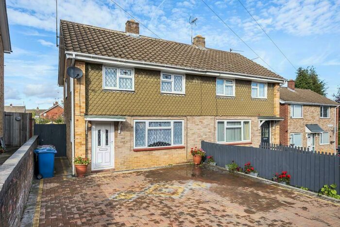 3 Bedroom Semi-Detached House To Rent In Banbury, Oxfordshire, OX16