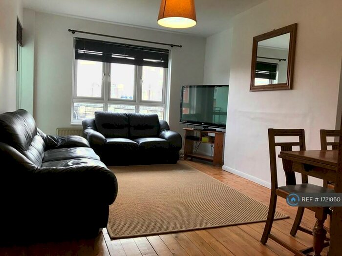 2 Bedroom Flat To Rent In Bradley House, London, SE16
