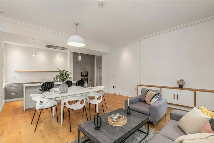 3 Bedroom Flat To Rent In Weymouth Street, London, W1W