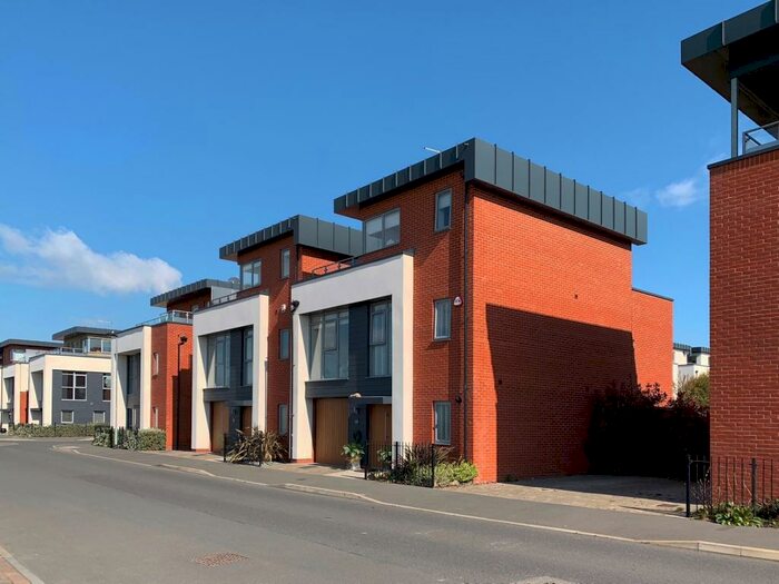 3 Bedroom House To Rent In Armistice Avenue, Beaulieu Park, Chelmsford, CM1