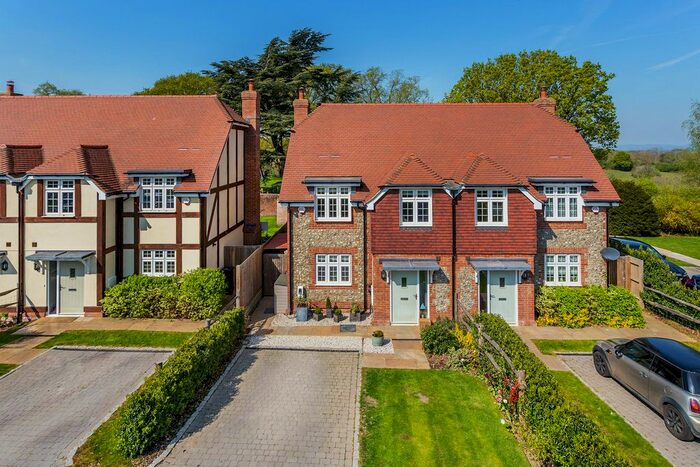 4 Bedroom Semi-Detached House For Sale In Stick Hill, Edenbridge, TN8