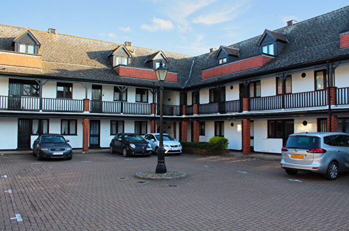 1 Bedroom Flat For Sale In Pryors Court, Baldock, SG7
