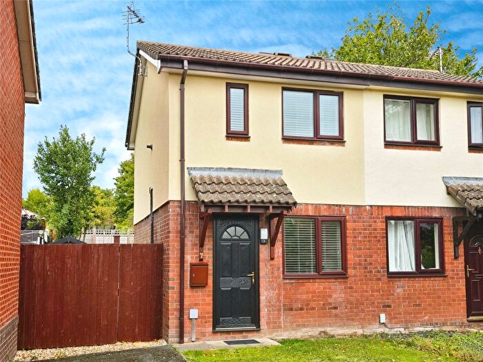 1 Bedroom Semi-Detached House For Sale In Crampton Court, Oswestry, Shropshire, SY11