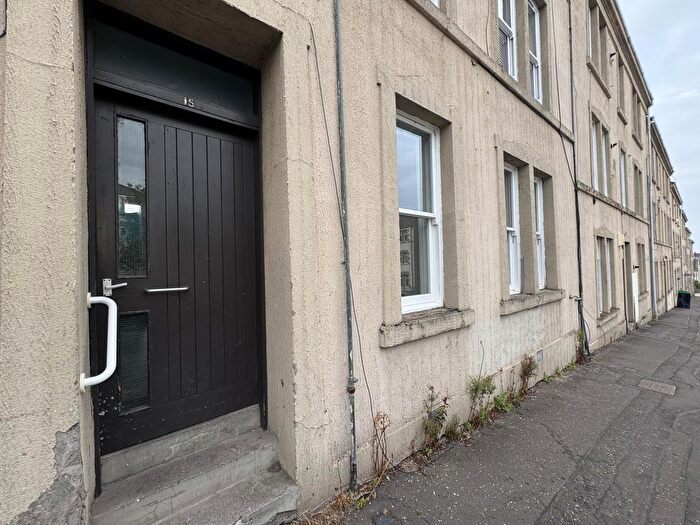 2 Bedroom Flat To Rent In Dundee, DD3